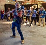 2025-08-05-063285-Fanfare  Dxo